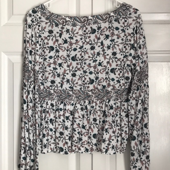 ☀️3/$20 Aeropostale Floral Long Sleeve - Picture 4 of 4